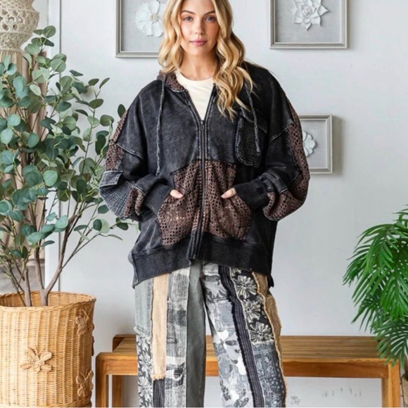 Oli & Hali Solid Color Open Twist Back Jacket in Black NWOT SMALL - Picture 3 of 12